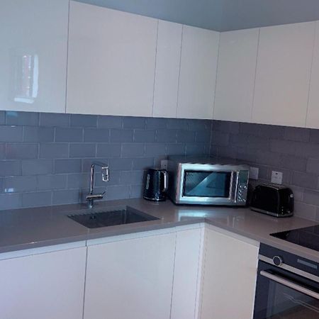 Ds Rentals - Entire 1 Bedroom Apartment لندن المظهر الخارجي الصورة